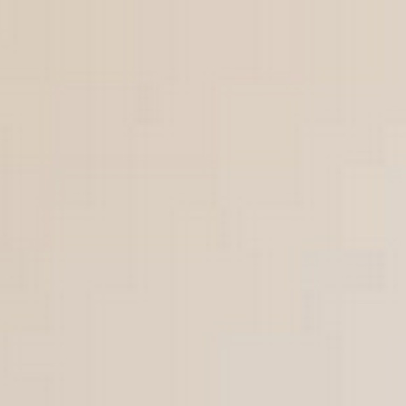 Meet your Posher, Lauren - Picture 1 of 1